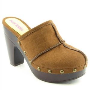 🎉HPx2🎉 KensieGirl Platform Clog